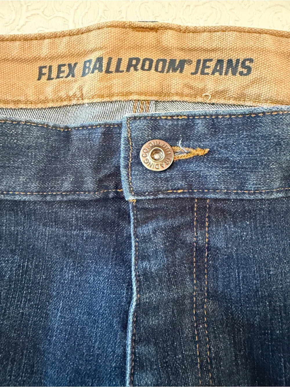 Duluth Trading Co Men's Dark Blue Relaxed Jeans